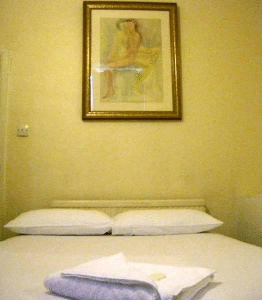 Fitzroy/Cosmo Hotel ลอนดอน ห้อง รูปภาพ